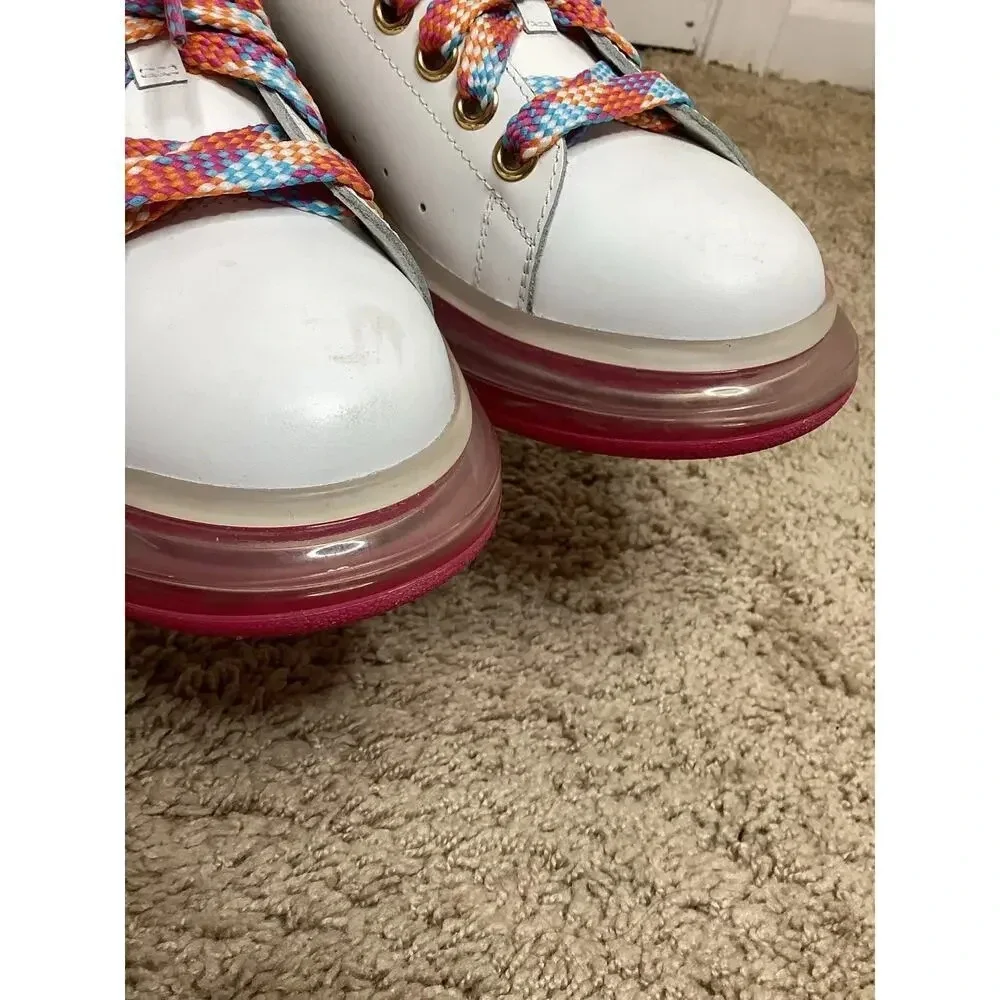 Limited Edition Alexander McOueen Larry Sneakers - size 41 white with pink sole